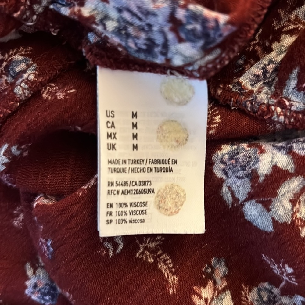 American Eagle Flowy Top - Picture 6 of 6